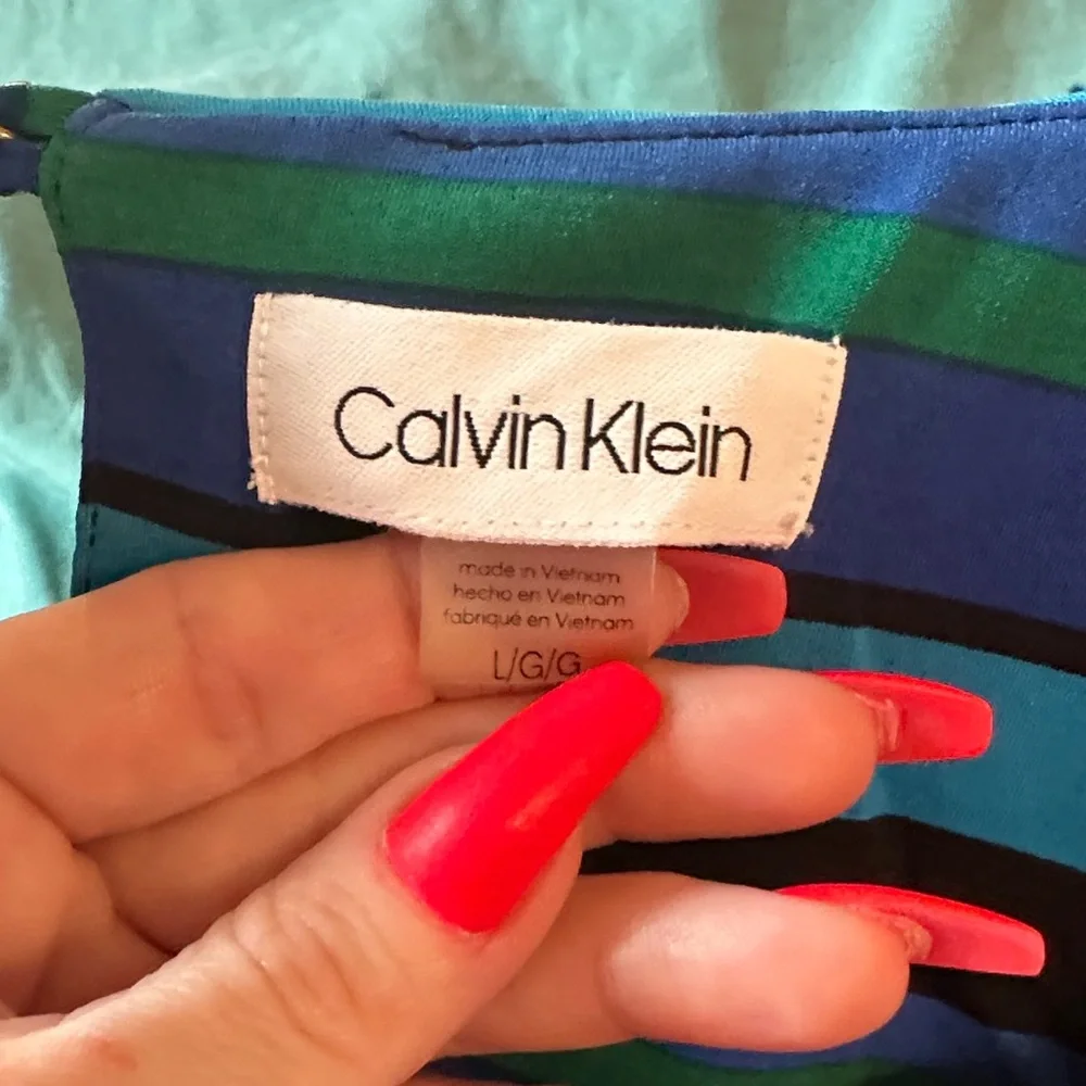 Calvin Klein Sleeveless Striped Blue & Green Pleated Women's Top - Picture 2 of 3